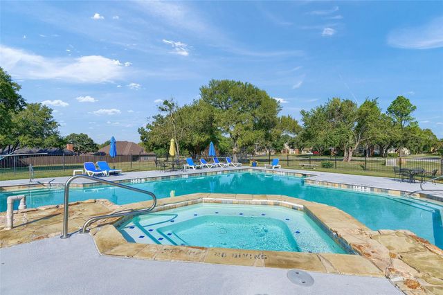 151 Summer Place Circle, Pottsboro, TX 75076