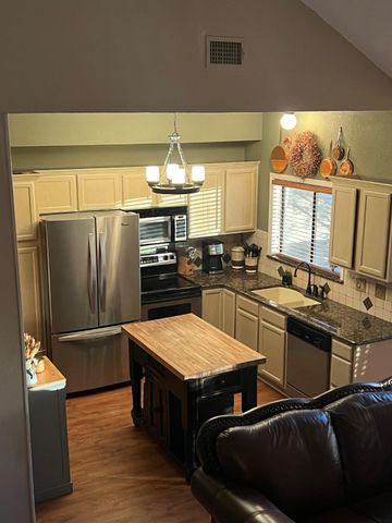 151 Summer Place Circle, Pottsboro, TX 75076