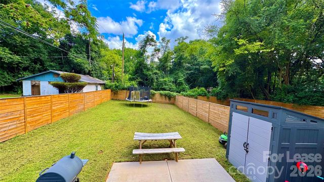 507 Greenwood Drive, Charlotte, NC 28217