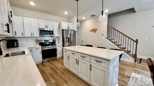 507 Greenwood Drive, Charlotte, NC 28217
