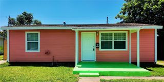 1221 Bayou Shore Drive, Galveston, TX 77551
