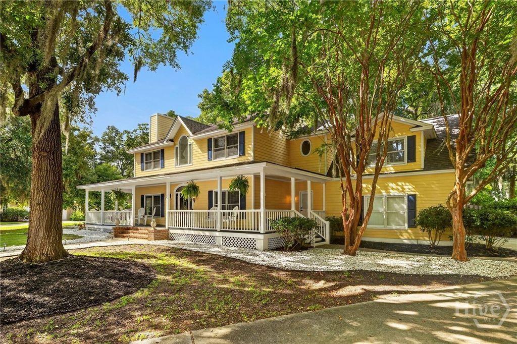 Image 3 of property listing at 9 Devon Road, Savannah, GA 31419