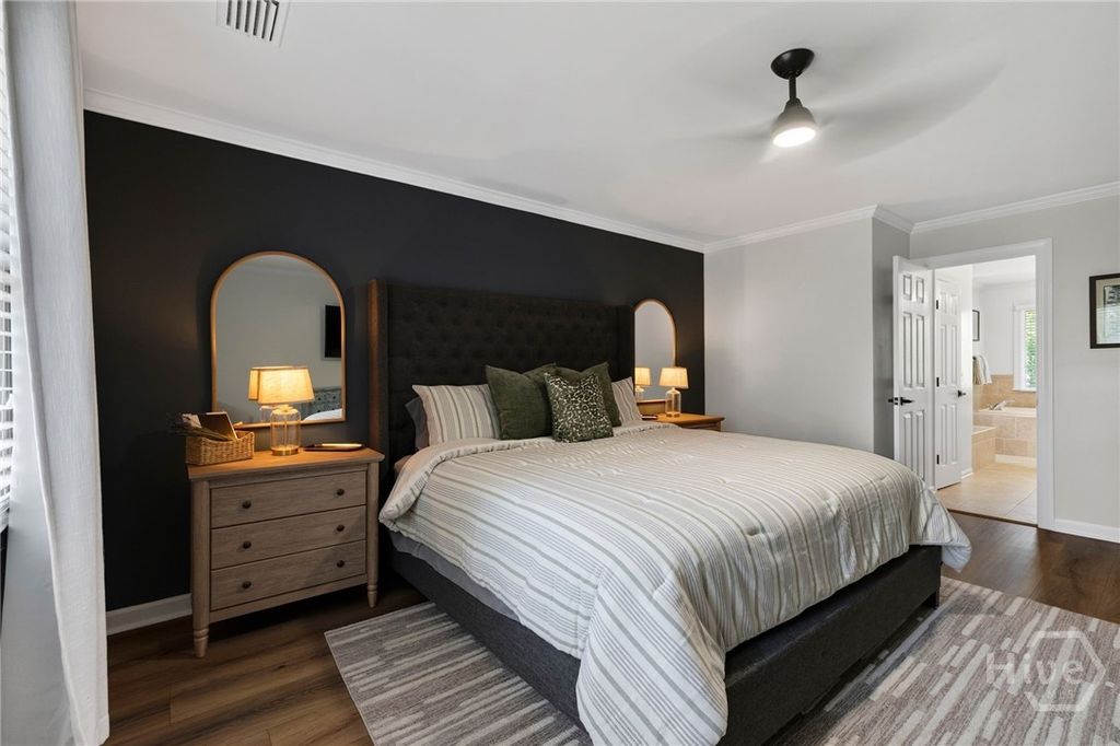 Image 32 of property listing at 9 Devon Road, Savannah, GA 31419
