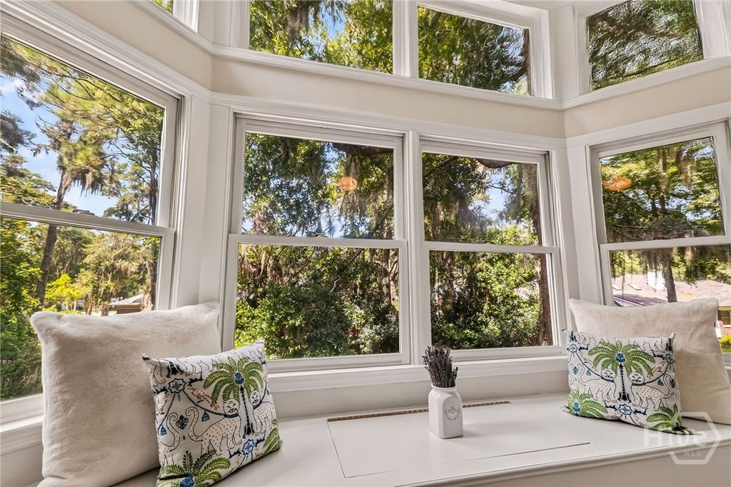 Image 39 of property listing at 9 Devon Road, Savannah, GA 31419