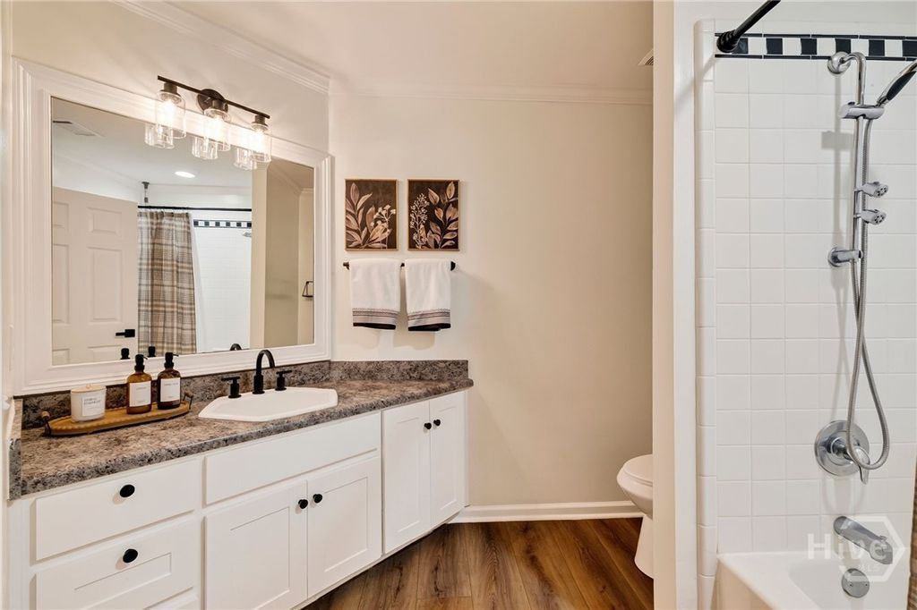 Image 44 of property listing at 9 Devon Road, Savannah, GA 31419