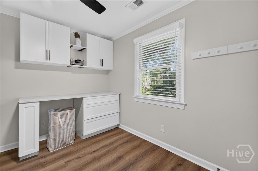 Image 49 of property listing at 9 Devon Road, Savannah, GA 31419