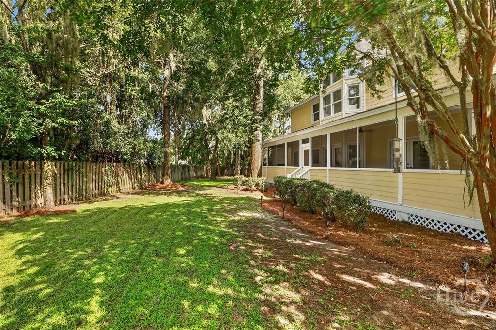 Image 60 of property listing at 9 Devon Road, Savannah, GA 31419