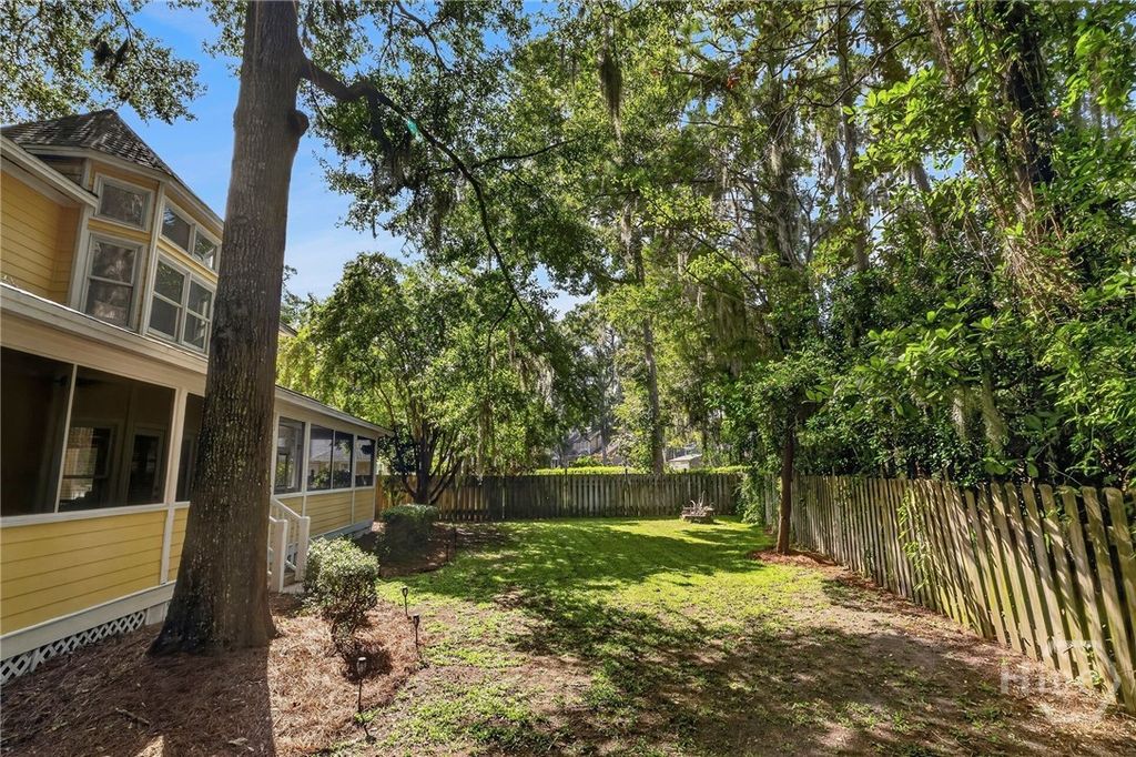 Image 62 of property listing at 9 Devon Road, Savannah, GA 31419
