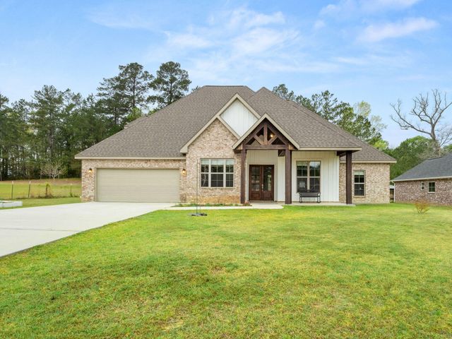 145 TRACIE DRIVE, Leesville, LA 71446
