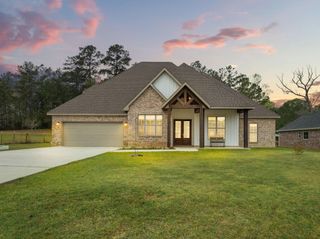 145 TRACIE DRIVE, Leesville, LA 71446