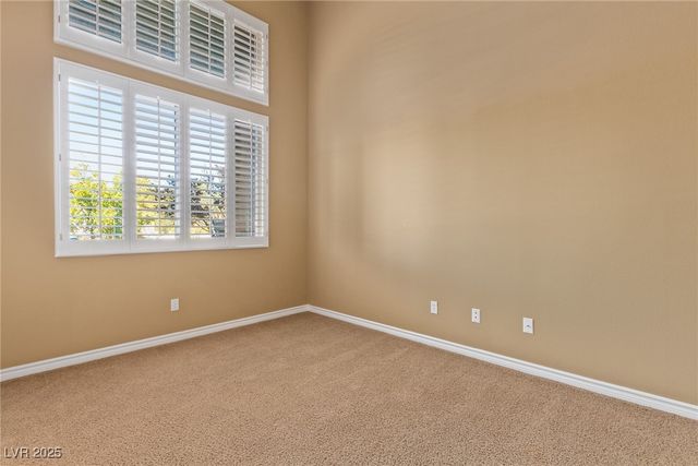 9805 QUEEN CHARLOTTE Drive, Las Vegas, NV 89145