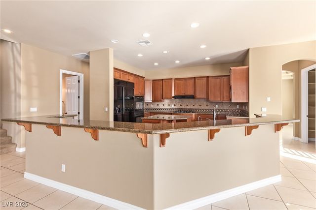 9805 QUEEN CHARLOTTE Drive, Las Vegas, NV 89145