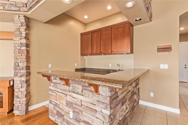 9805 QUEEN CHARLOTTE Drive, Las Vegas, NV 89145