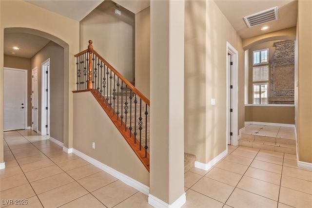 9805 QUEEN CHARLOTTE Drive, Las Vegas, NV 89145