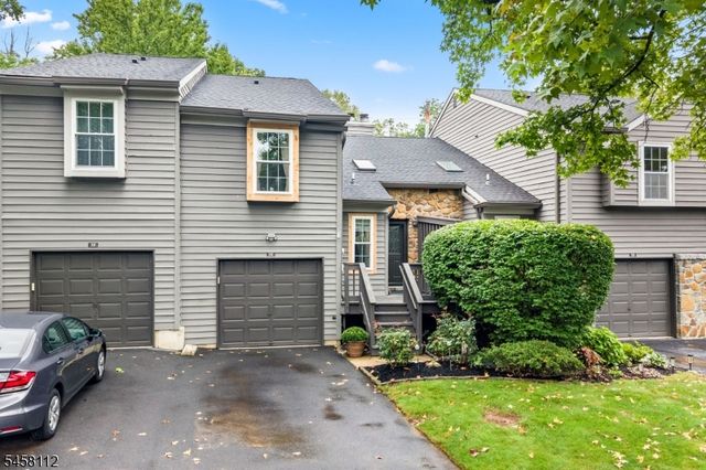 3 Brookline Ct E, Montgomery Twp., NJ 08540