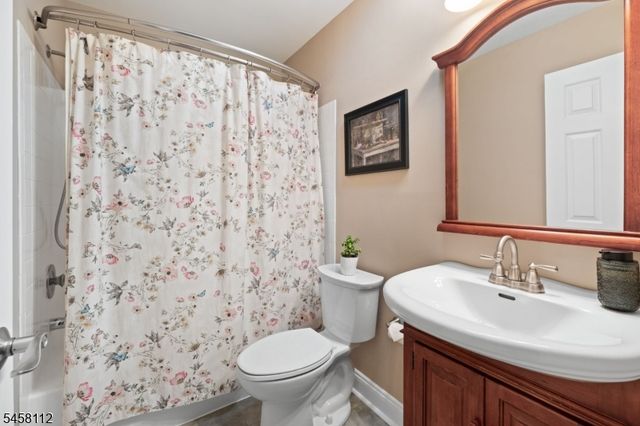 3 Brookline Ct E, Montgomery Twp., NJ 08540