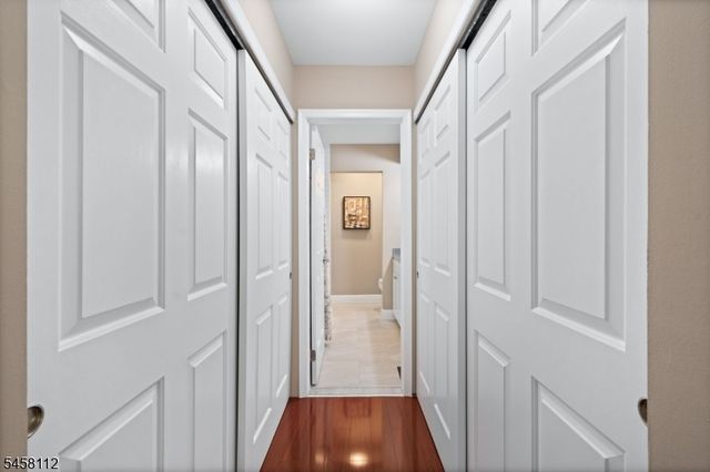 3 Brookline Ct E, Montgomery Twp., NJ 08540
