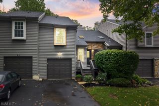 3 Brookline Ct E, Montgomery Twp., NJ 08540