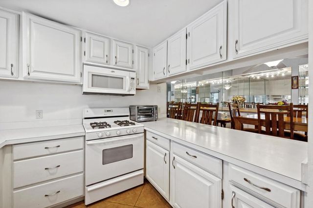 35 Pueblo Vista Drive, Palm Springs, CA 92264