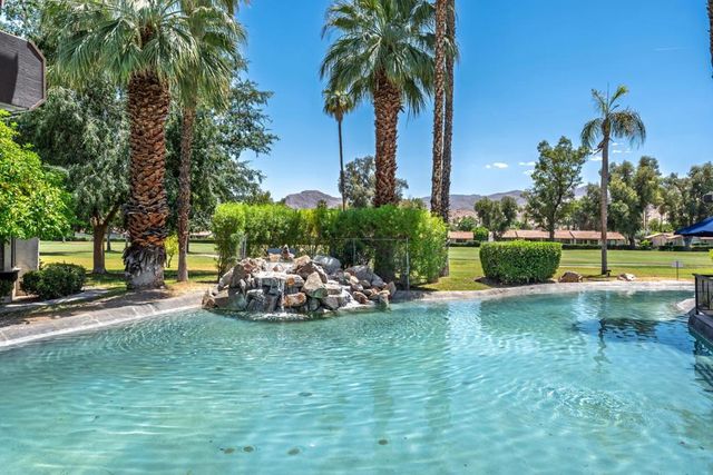 35 Pueblo Vista Drive, Palm Springs, CA 92264