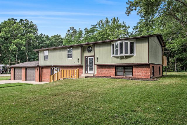 5445 N Pawnee Trail, La Porte, IN 46350