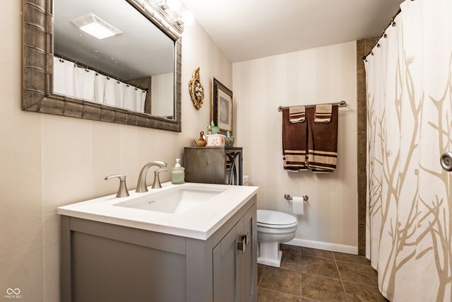 25 E 40th Street 3A, Indianapolis, IN 46205