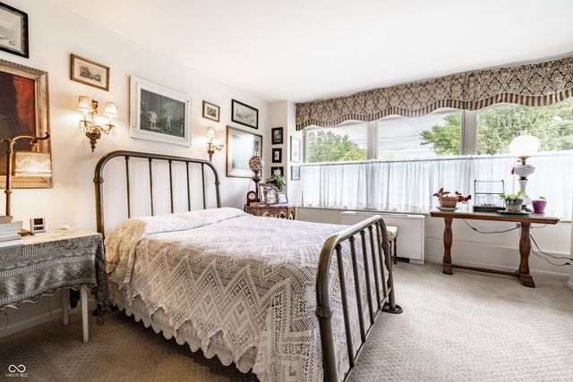 25 E 40th Street 3A, Indianapolis, IN 46205