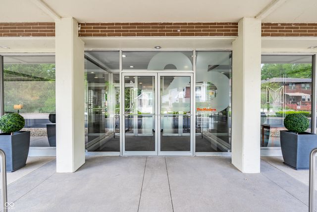 25 E 40th Street 3A, Indianapolis, IN 46205