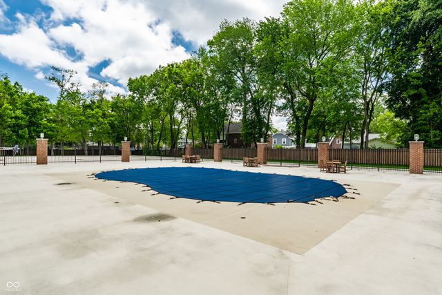 25 E 40th Street 3A, Indianapolis, IN 46205