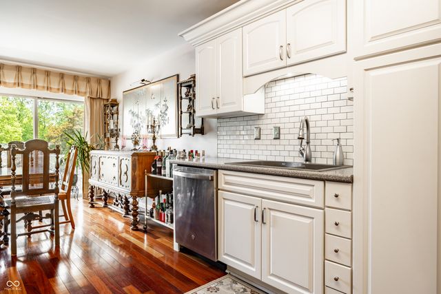 25 E 40th Street 3A, Indianapolis, IN 46205