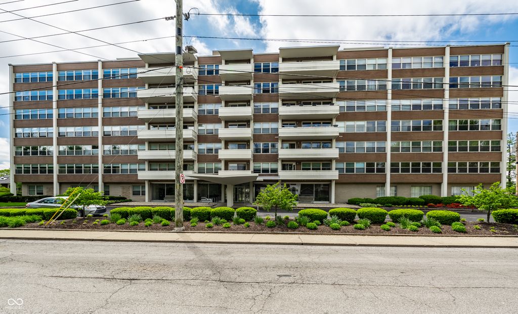 25 E 40th Street 3A, Indianapolis, IN 46205