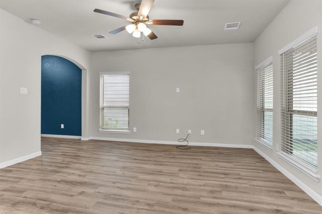 165 Camelot Place Court, Conroe, TX 77304