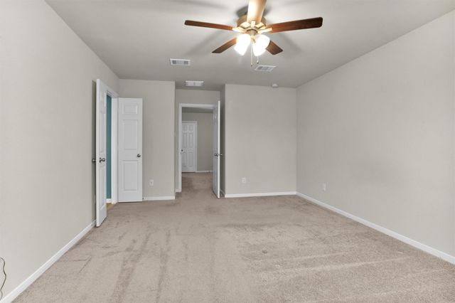 165 Camelot Place Court, Conroe, TX 77304