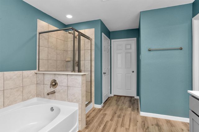 165 Camelot Place Court, Conroe, TX 77304