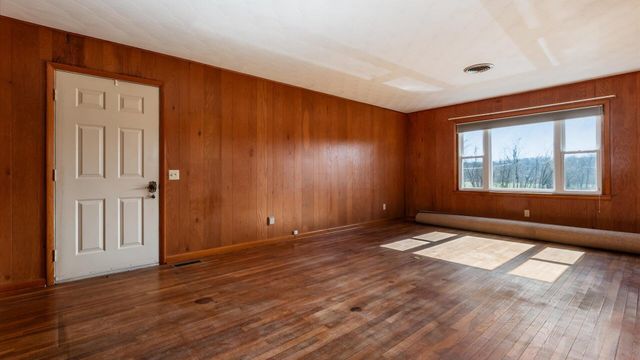 7965 Shannon Valley Road, Frazeysburg, OH 43822