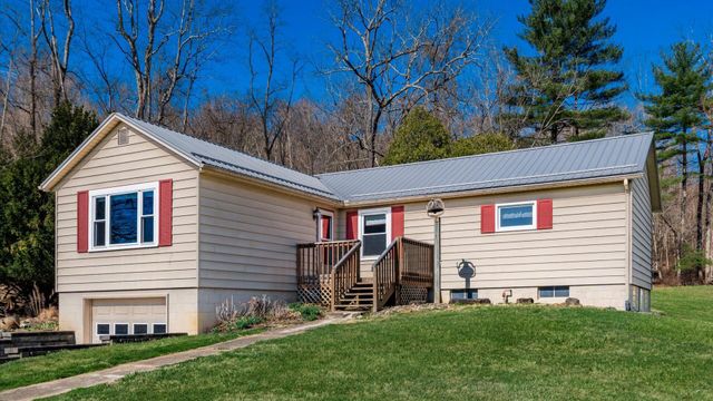 7965 Shannon Valley Road, Frazeysburg, OH 43822