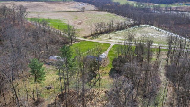 7965 Shannon Valley Road, Frazeysburg, OH 43822