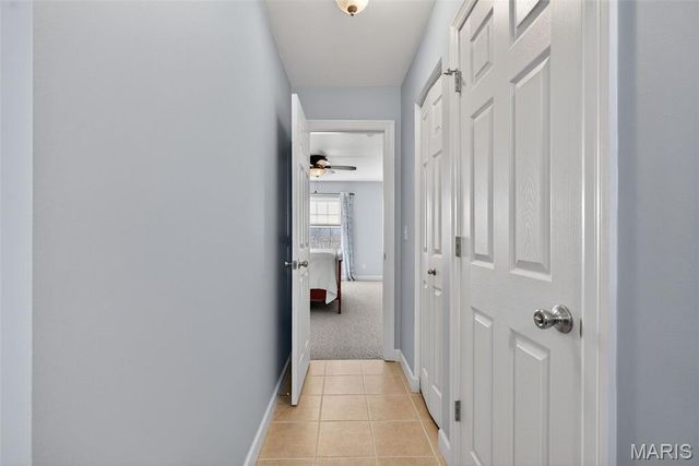 1002 Winter Lake Drive, Fenton, MO 63026