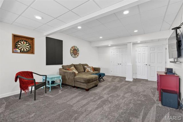 1002 Winter Lake Drive, Fenton, MO 63026