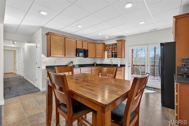 1002 Winter Lake Drive, Fenton, MO 63026