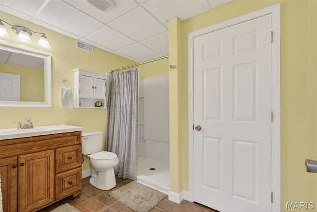 1002 Winter Lake Drive, Fenton, MO 63026