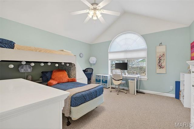 1002 Winter Lake Drive, Fenton, MO 63026