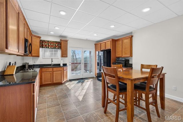 1002 Winter Lake Drive, Fenton, MO 63026