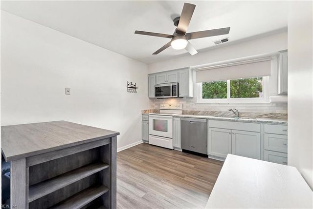 4311 Tall Oak CT, Virginia Beach, VA 23462