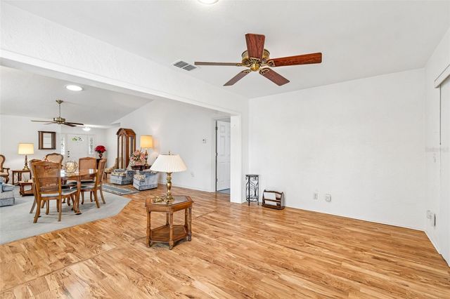 6353 SILVER LAKES DRIVE W, Lakeland, FL 33810