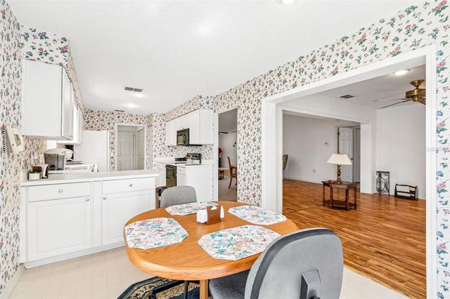 6353 SILVER LAKES DRIVE W, Lakeland, FL 33810