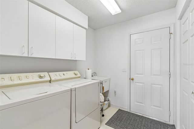 6353 SILVER LAKES DRIVE W, Lakeland, FL 33810