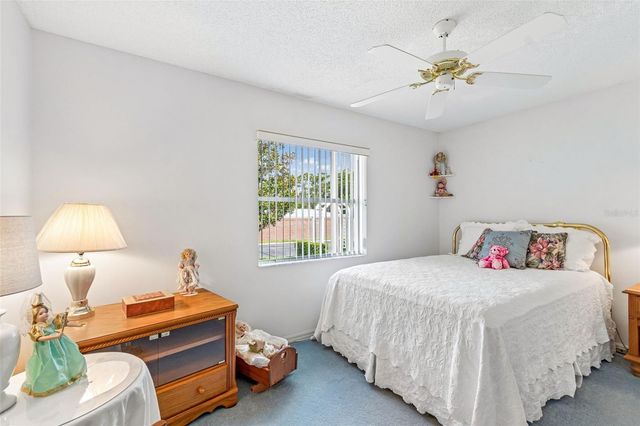 6353 SILVER LAKES DRIVE W, Lakeland, FL 33810