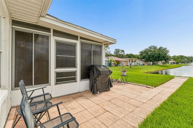 6353 SILVER LAKES DRIVE W, Lakeland, FL 33810