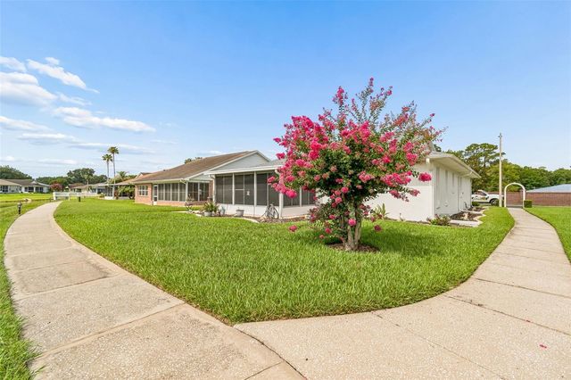 6353 SILVER LAKES DRIVE W, Lakeland, FL 33810